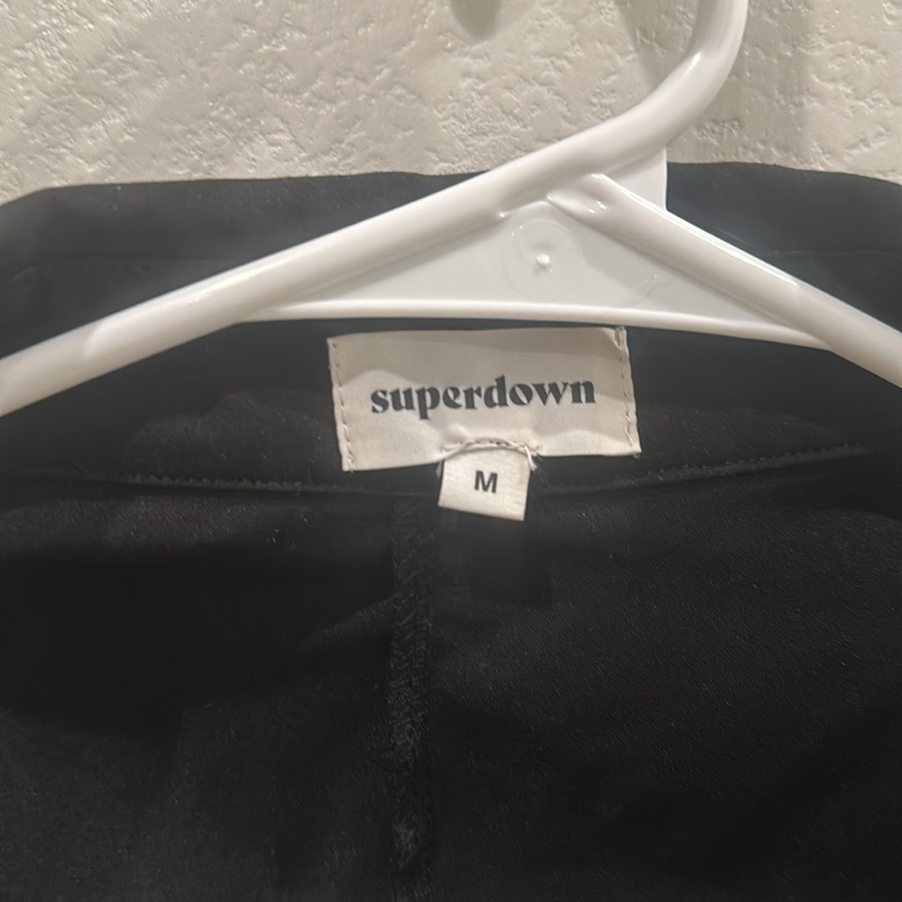 EUC Superdown Black Chic Button Down Mini Ruched Shorts Romper Size M medium - Picture 15 of 15